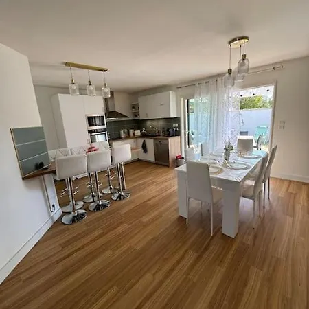 Confortable Maison Avenue Du Cap Ferret Holiday home Saint-Jean-d'Illac